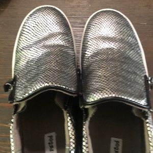 Meet your Posher, Macie